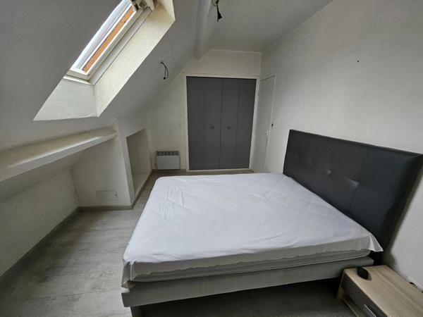 Maison sur sous sol,135m2 habitables en parfait état.Vierzon(18100).