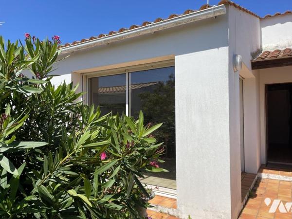 NOIRMOUTIER, CENTRE BOURG, MAISON DEUX CHAMBRES