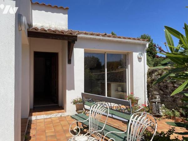 NOIRMOUTIER, CENTRE BOURG, MAISON DEUX CHAMBRES