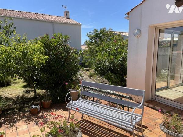 NOIRMOUTIER, CENTRE BOURG, MAISON DEUX CHAMBRES