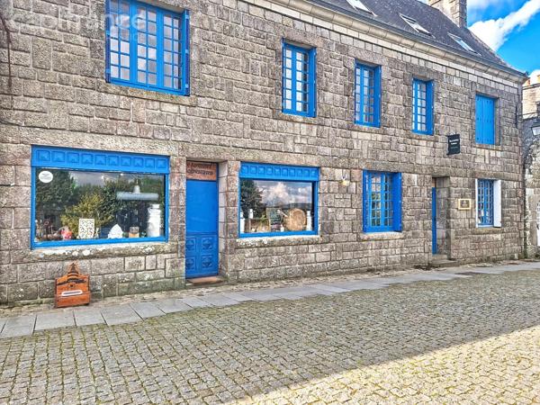 Immeuble de caractère au cœur de Locronan – investissement patrimonial et locatif