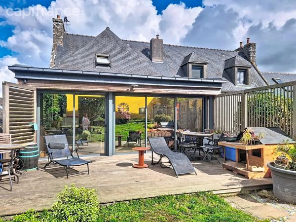 Immeuble de caractère au cœur de Locronan – investissement patrimonial et locatif
