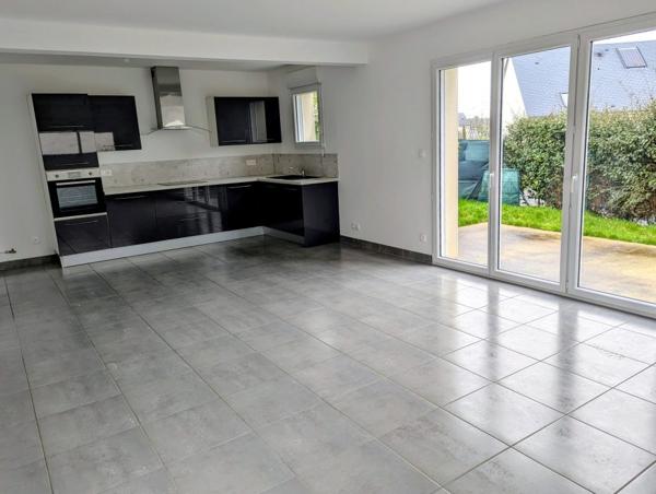 À vendre - Maison contemporaine, 4 pièces située à Amboise (37400)