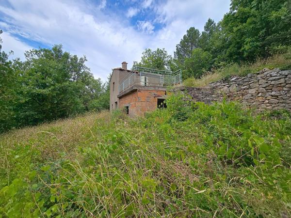 EXCLUSIVITÉ – Terrain de loisirs avec mazet et vue panoramique – Graissessac (34260)