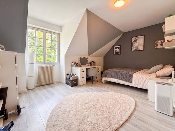 Maison Saint Fargeau Ponthierry 8 pièce(s) 6 chambres 192 m2 + sous-sol