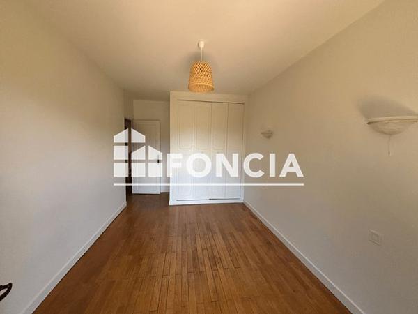 Location Maison 5 pièces 135 m² - 24 CHEMIN JALLIERES Meylan 38240