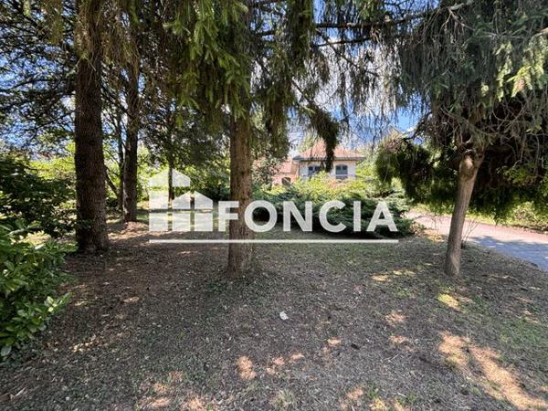 Location Maison 5 pièces 135 m² - 24 CHEMIN JALLIERES Meylan 38240