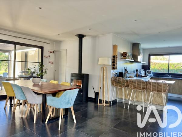 Maison à vendre 6 pièces 136 m² Le Barp