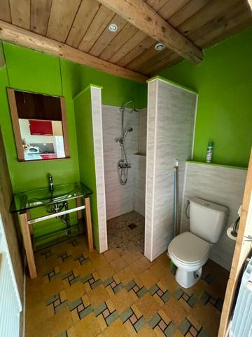 MAISON MEUBLEE T1 à 7 KM d' YSSINGEAUX