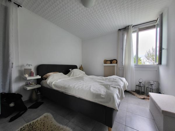 Marignane (13700) APPARTEMENT 3 PIECES AVEC BALCON ET PLACE DE PARKING PRIVATIVE