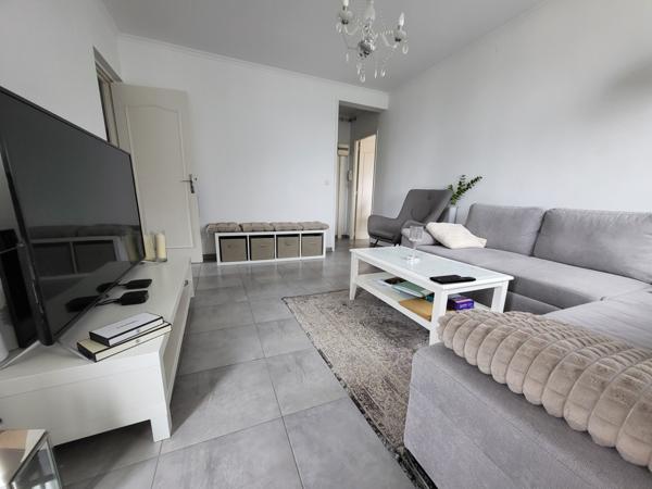 Marignane (13700) APPARTEMENT 3 PIECES AVEC BALCON ET PLACE DE PARKING PRIVATIVE