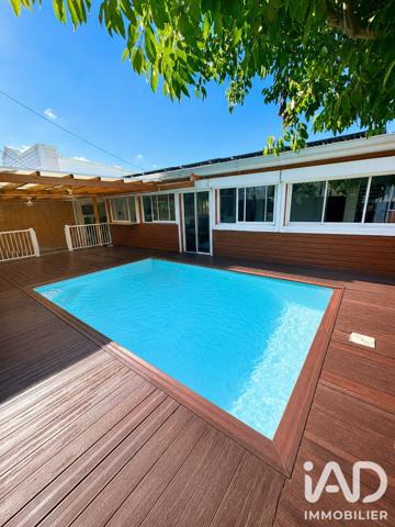 Maison à vendre 10 pièces 204 m² Saint-Pierre