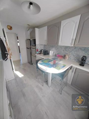 Vente                                                      Maison
                        
                     5 pièces                      118 m2                     à Chelles