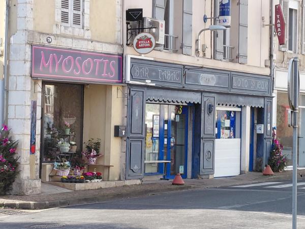 Fonds de commerce Bar-Tabac-Loto à vendre MUSSIDAN (24)