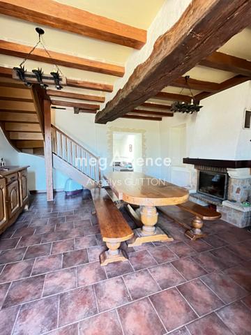 Maison à Beaumont-sur-Sarthe, 72170 - 5 pièces 110m²