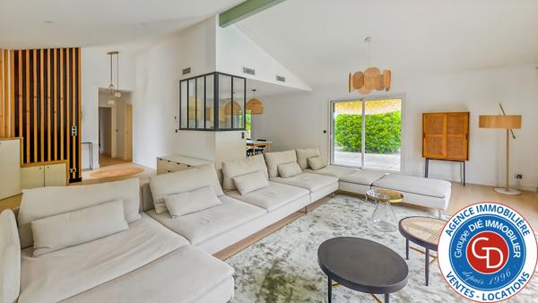 Magnifique villa rénovée avec 5 chambres, piscine et garage