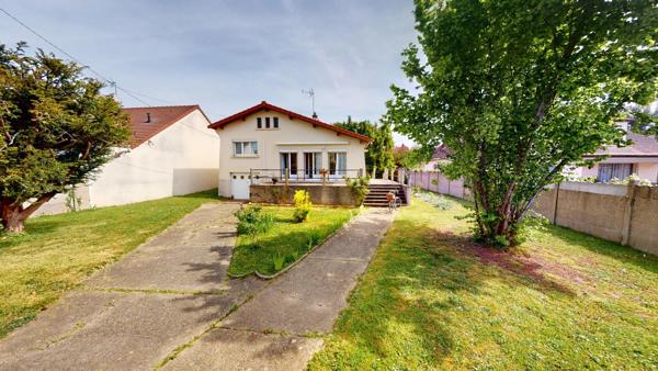 Vente                                                      Maison
                        
                     4 pièces                      69 m2                     à Pontault-Combault