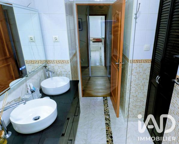 Appartement à vendre 4 pièces 102 m² Courbevoie