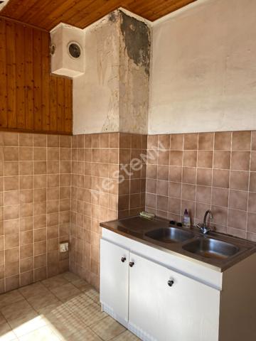 Nantes République - Lot de 2 T1bis en dernier étage