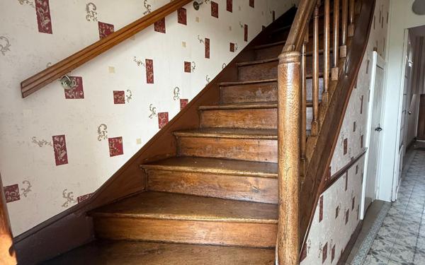 Maison à vendre    6 pièces •  Mamers