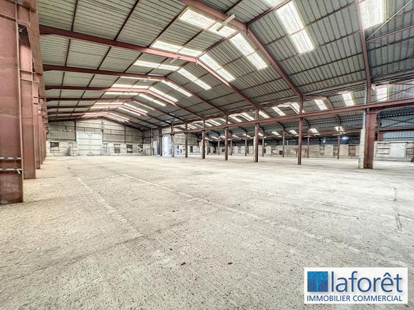 Achat local commercial près de Saint-Jacques-de-Thouars - 3600 m² - 318 000 €