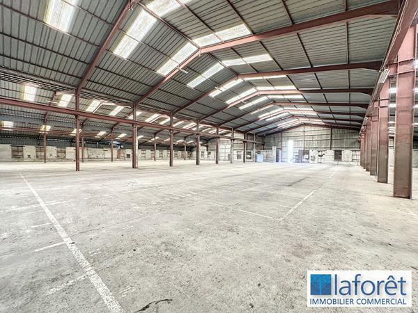 Achat local commercial près de Saint-Jacques-de-Thouars - 3600 m² - 318 000 €