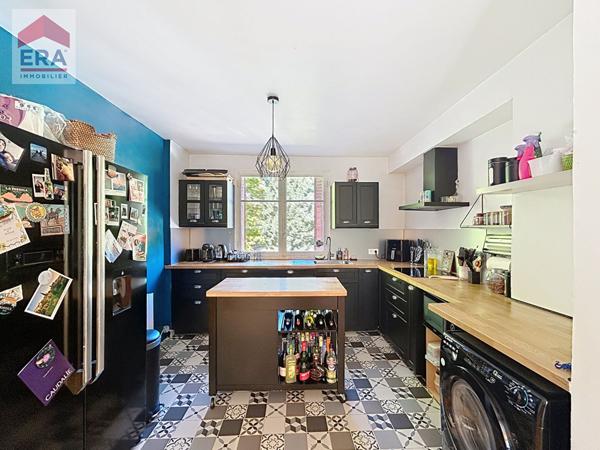 AIX EN PROVENCE EXCLUSIVITE 4 pièces 3 chambres centre ville à pied  calme verdure