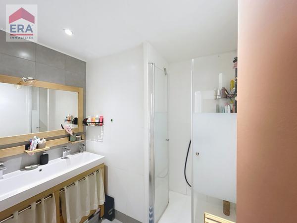 AIX EN PROVENCE EXCLUSIVITE 4 pièces 3 chambres centre ville à pied  calme verdure