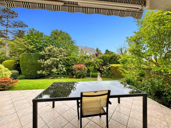 COUP DE COEUR / Parc de la Haye : Maison familiale de 180 m2 édifiée sur sous-sol de 100 m2 avec jardin et garage double