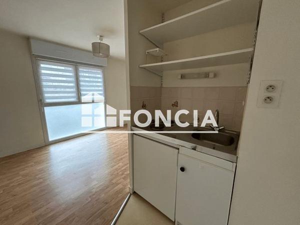 Location Studio 17.8 m² - 84 AVENUE JACQUES COEUR Poitiers 86000