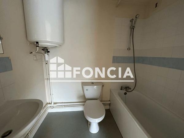 Location Studio 17.8 m² - 84 AVENUE JACQUES COEUR Poitiers 86000