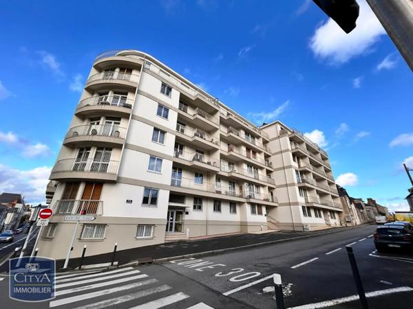 Appartement à louer 2 pièces 56.08m² Laval (53000)