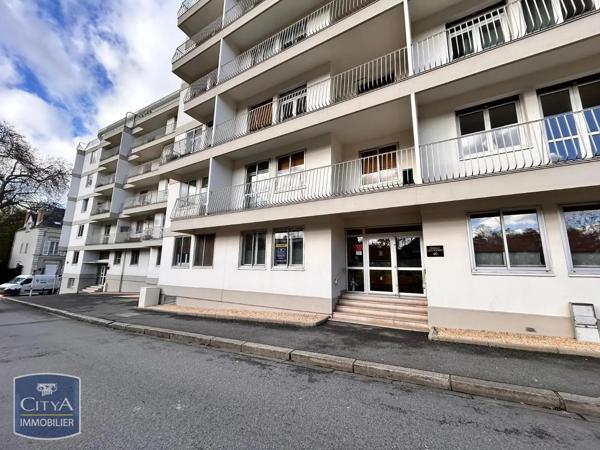 Appartement à louer 2 pièces 56.08m² Laval (53000)