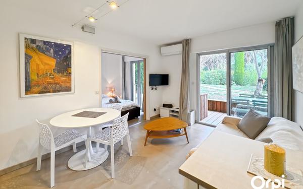 Appartement à vendre    2 pièces •  Gassin