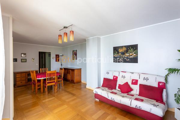 Vente
                Appartement79,65 m² - 4 Pièces -
                    La Roche-sur-Yon (85000)