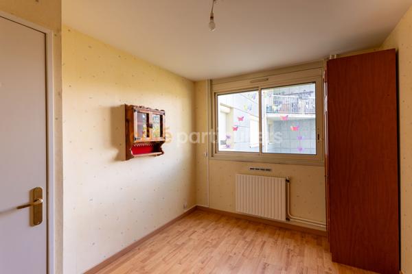 Vente
                Appartement79,65 m² - 4 Pièces -
                    La Roche-sur-Yon (85000)