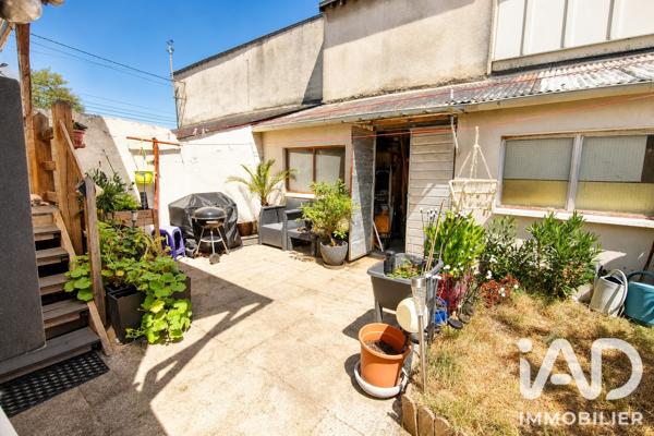 Maison à vendre 4 pièces 92 m² Laval