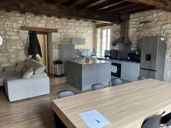 Appartement à louer |  Ste-Foy-la-Grande |  5 pièces | 170 m²