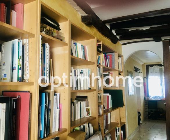 Centre Moret Sur Loing (77) - Maison à vendre 85m2 avec une petite cour intérieure et une dépendance 34m2.