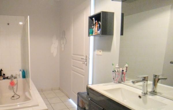 Superbe appartement 3 pièces + parking privatif couvert