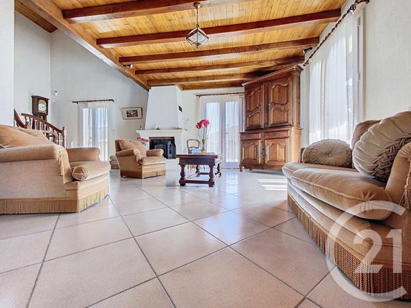 Maison à vendre  4 pièces - 140 m2 ROCHEFORT - 17