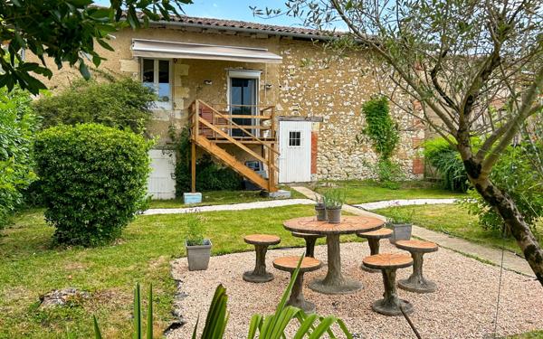 Maison à vendre    3 pièces •  Fleurance