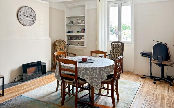 Maison à vendre    3 pièces •  Fleurance