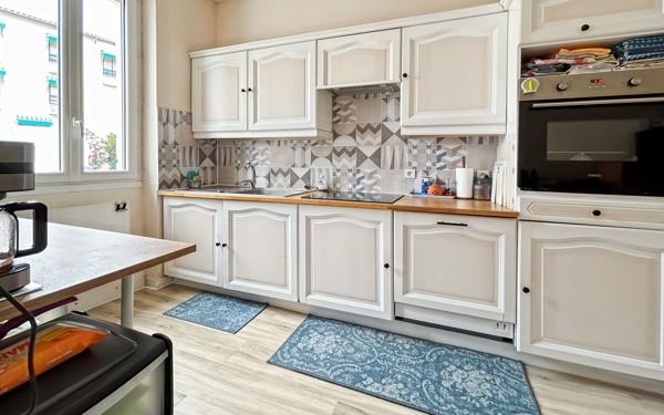 Maison à vendre    3 pièces •  Fleurance