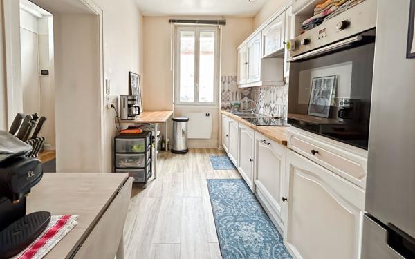 Maison à vendre    3 pièces •  Fleurance