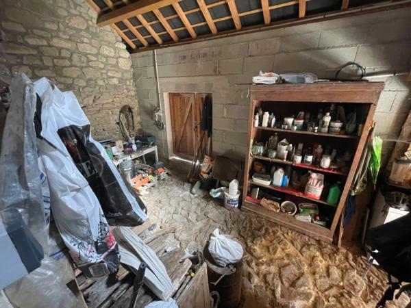 Authenticité et charme 172m2 et 5ha de terrain attenant 252000€