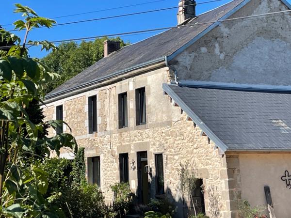 Authenticité et charme 172m2 et 5ha de terrain attenant 252000€