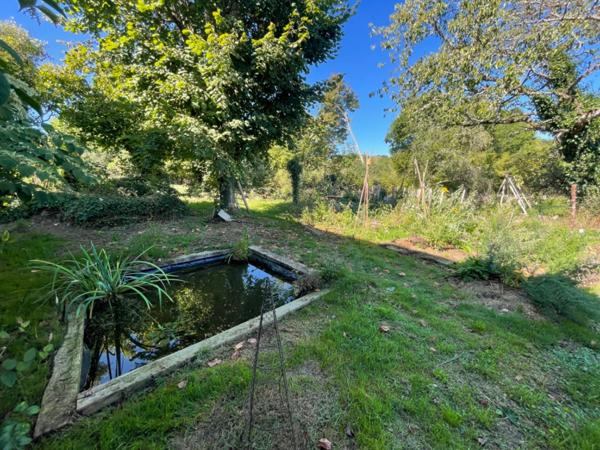 Authenticité et charme 172m2 et 5ha de terrain attenant 252000€