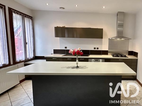 Maison à vendre 5 pièces 142 m² Saint-Gaultier