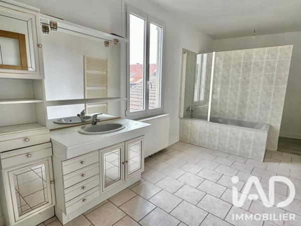 Maison à vendre 5 pièces 142 m² Saint-Gaultier